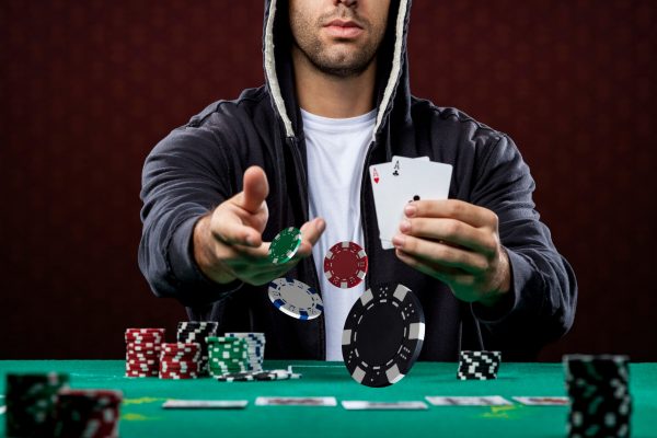 Decoding Opponent Behavior In Online Poker_ Strategies Beyond The Screen